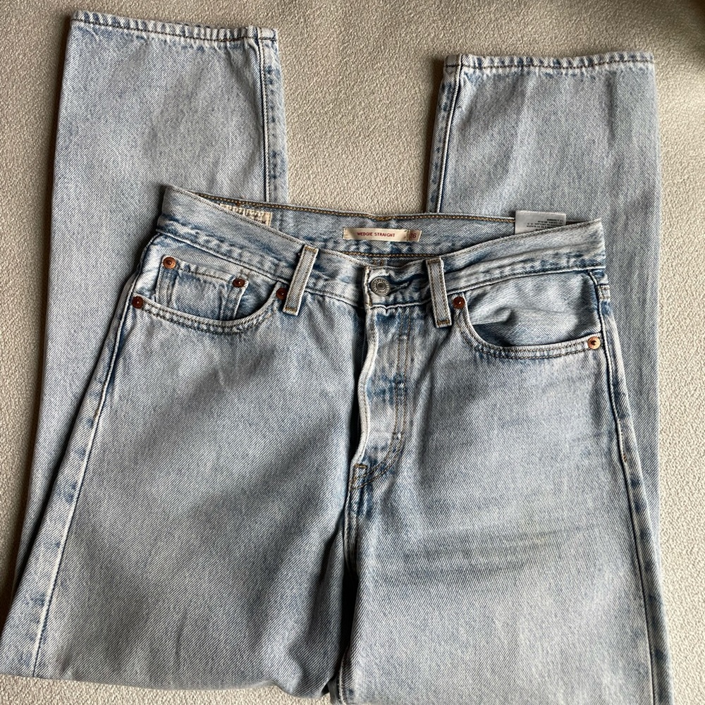 Levi’s Wedgie Jeans